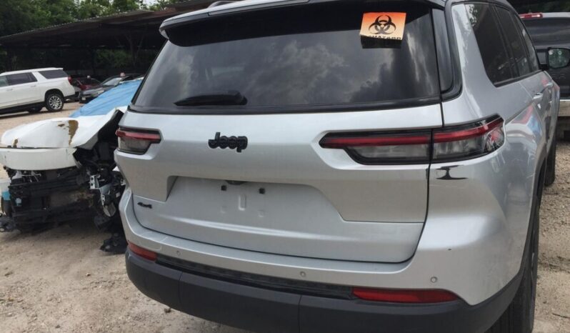
								Salvaged Cars 2024 Jeep Grand Cherokee L full									