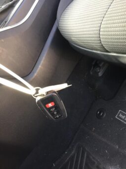 
										Salvaged Cars 2020 Toyota Highlander full									