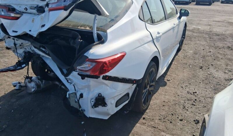 
								Salvaged Cars 2025 Toyota Camry full									
