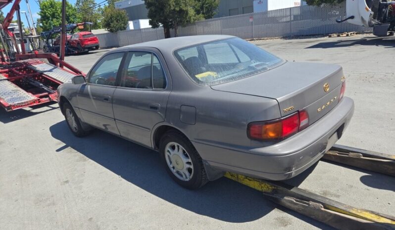 
								Salvaged Cars 1995 Toyota Camry full									