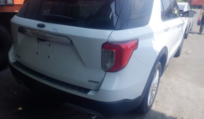 
								Salvaged Cars 2022 Ford Explorer full									