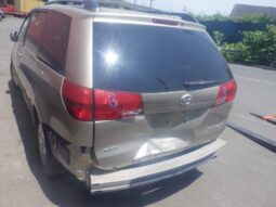 
										Salvaged Cars 2004 Toyota Sienna full									