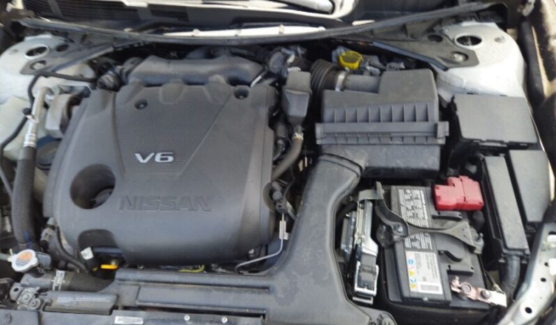 
								Salvaged Cars 2023 Nissan Maxima full									