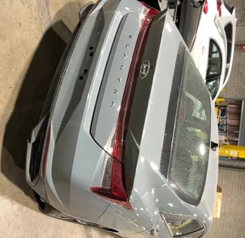 
								Salvaged Cars 2023 Hyundai Elantra full									