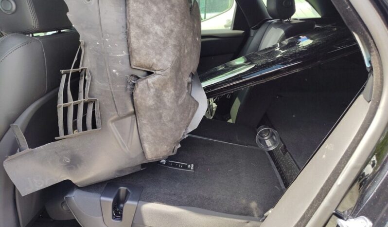 
								Salvaged Cars 2025 LAND ROVER Range Rover Velar full									