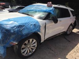 Salvaged Cars 2021 Ford Explorer
