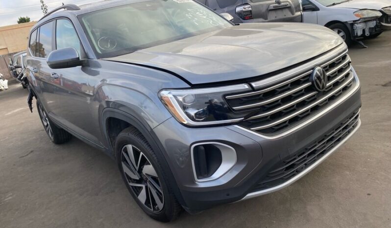 
								Salvaged Cars 2024 Volkswagen Atlas full									