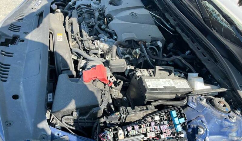 
								Salvaged Cars 2024 Toyota Camry full									