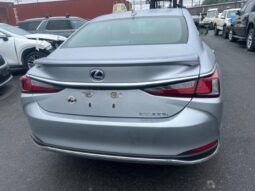 Salvaged Cars 2022 Lexus ES