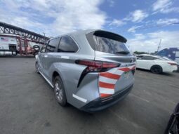 
										Salvaged Cars 2021 Toyota Sienna full									