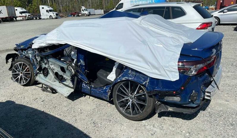 
								Salvaged Cars 2024 Toyota Camry full									