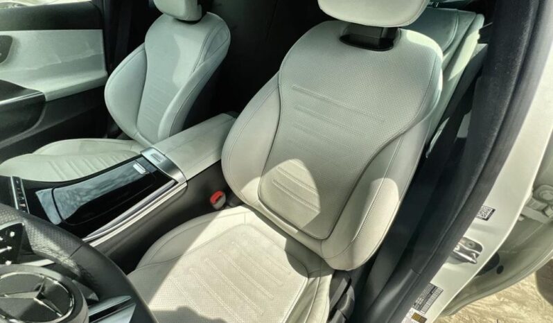 
								Salvaged Cars 2024 Mercedes-Benz C-Class full									