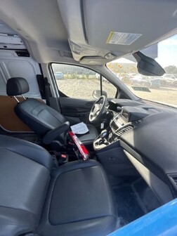 Salvaged Cars 2023 Ford Transit Connect