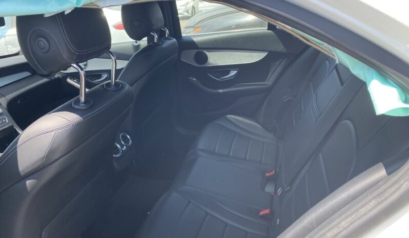 
								Salvaged Cars 2019 Mercedes C-Class full									