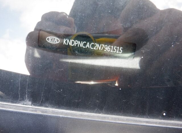
								Salvaged Cars Kia Sportage full									