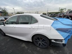 Salvaged Cars 2021 Toyota Camry