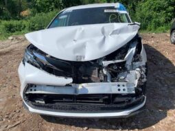 
										Salvaged Cars 2022 Toyota Sienna full									
