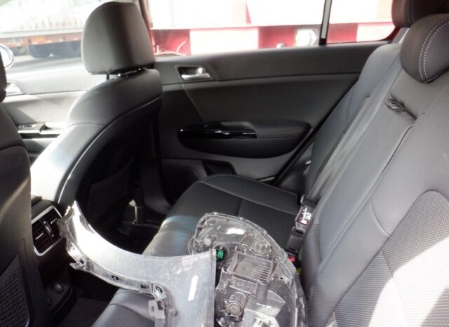 
								Salvaged Cars Kia Sportage full									
