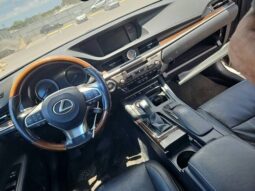 Salvaged Cars 2016 Lexus ES