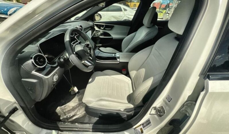 
								Salvaged Cars 2024 Mercedes-Benz C-Class full									