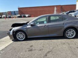 
										Salvaged Cars 2018 Toyota Camry full									