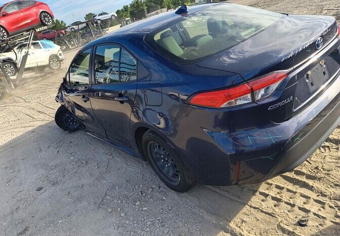 
								Salvaged Cars 2023 Toyota Corolla full									