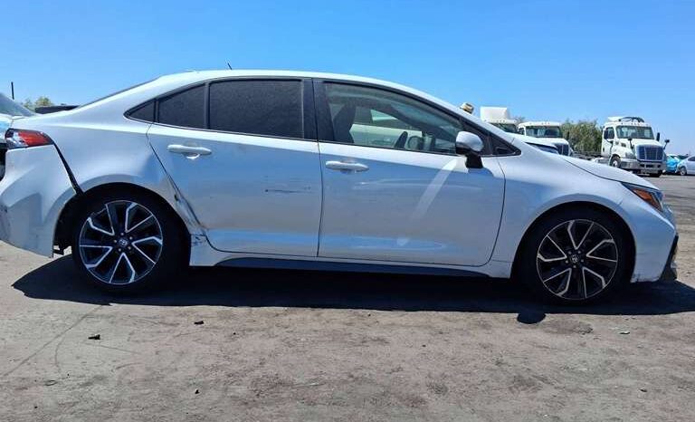 
								Salvaged Cars 2022 Toyota Corolla full									