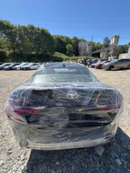 
										Salvaged Cars 2025 Toyota Camry full									