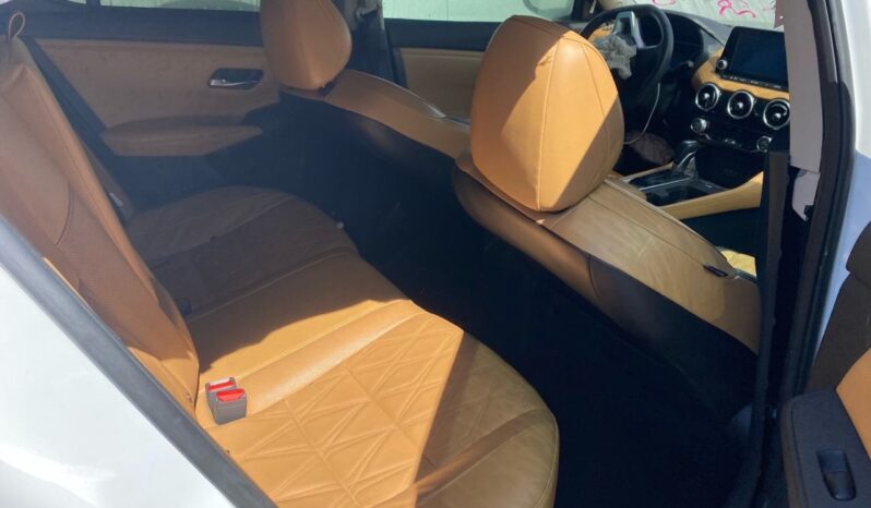 
								Salvaged Cars 2021 Nissan SENTRA SV full									