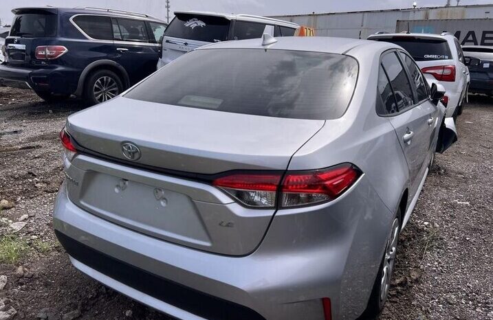 
								Salvaged Cars 2021 Toyota Corolla full									