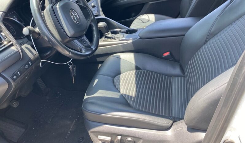 
								Salvaged Cars 2021 Toyota Camry full									