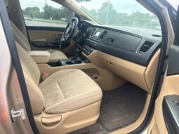 
										Salvaged Cars 2019 Kia sedona full									
