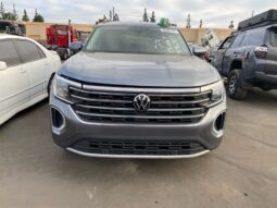 
										Salvaged Cars 2024 Volkswagen Atlas full									