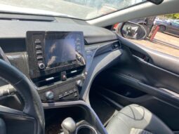 
										Salvaged Cars 2021 Toyota Camry full									