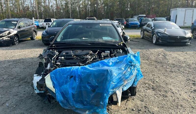 
								Salvaged Cars 2024 Toyota Camry full									