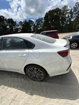 
										Salvaged Cars 2021 Kia Forte full									