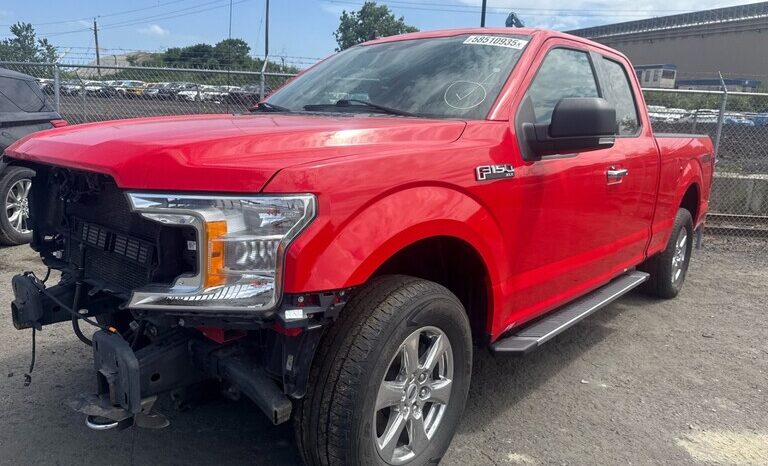 
								Salvaged Cars 2019 Ford F-150 full									