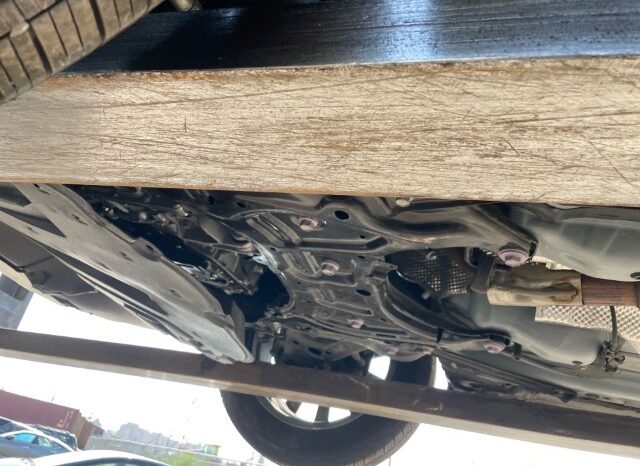 
								Salvaged Cars 2024 Toyota Corolla Cross full									