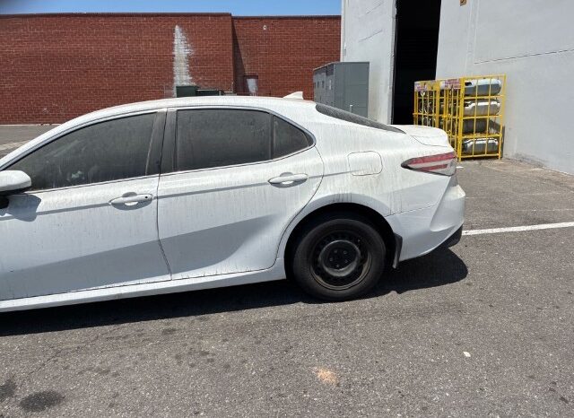 
								Salvaged Cars 2020 Toyota Camry full									