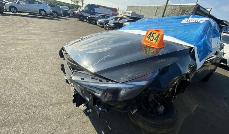 
								Salvaged Cars 2023 Hyundai Elantra full									