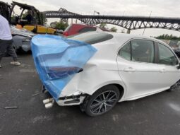
										Salvaged Cars 2021 Toyota Camry full									